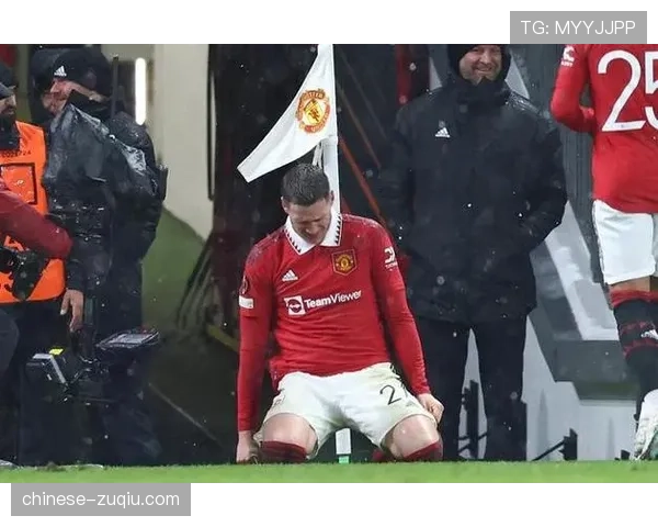 门将拉门斯多次神扑 成为曼联客场取分功臣